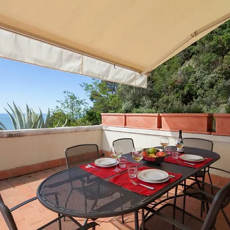 Punta Bianca - Stunning Seaview In Montemarcello Διαμέρισμα *