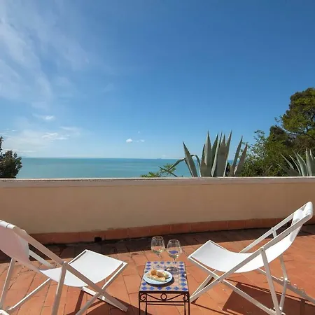 Punta Bianca - Stunning Seaview In Montemarcello Διαμέρισμα